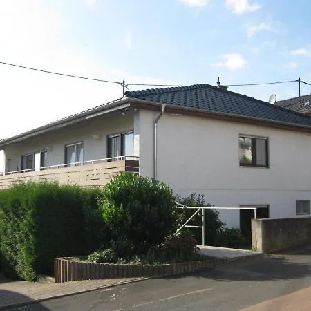 Ferienwohnung Burg Ardeck Apartman Holzheim (Rhein-Lahn)