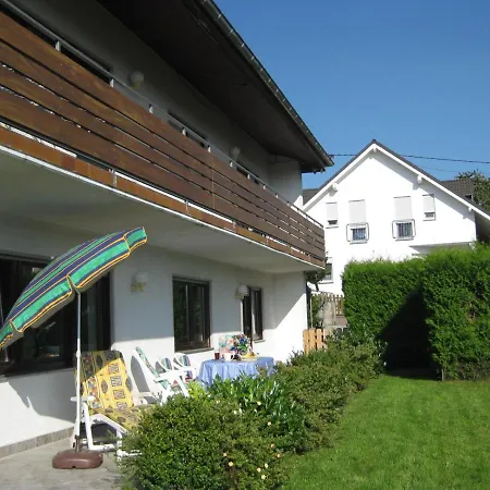 Ferienwohnung Burg Ardeck Apartman *